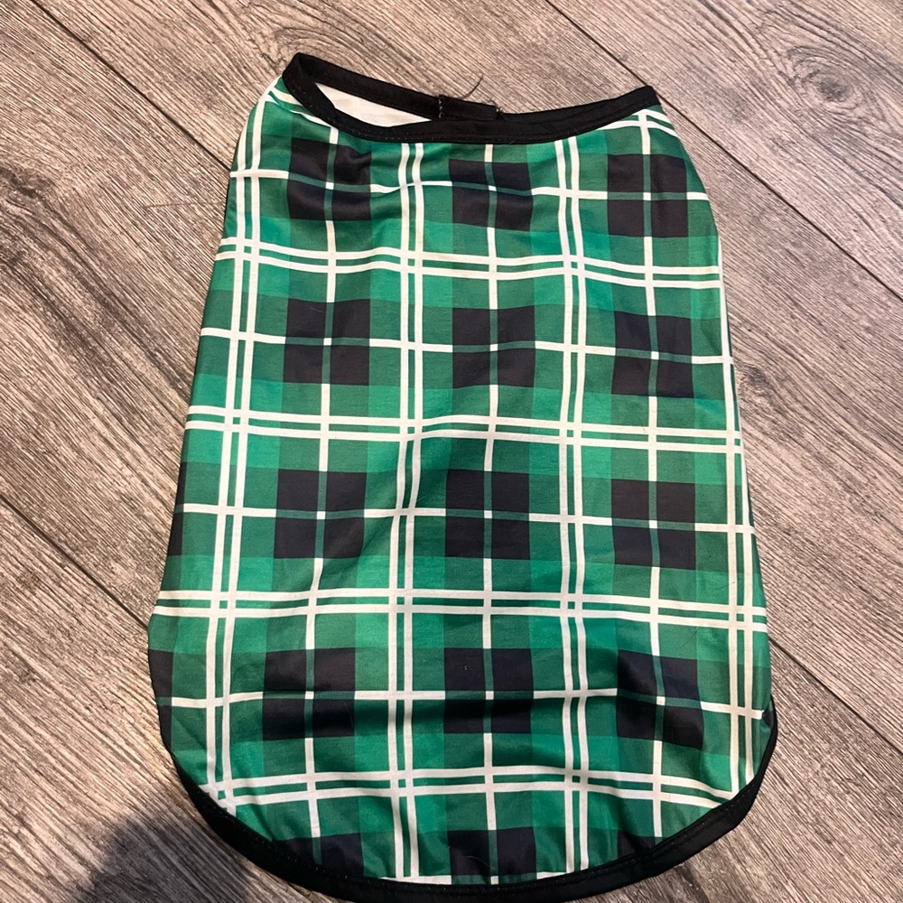 Dog / Pet Green Black White Plaid Pajama Shirt Buttons Underneath Pet Holiday